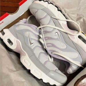 Brand new *never worn* Nike Air Max Plus (SP)